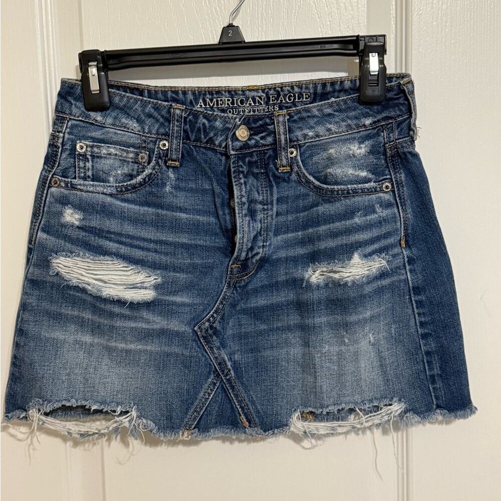 American Eagle Outfitters Blue Denim Skirt size 2